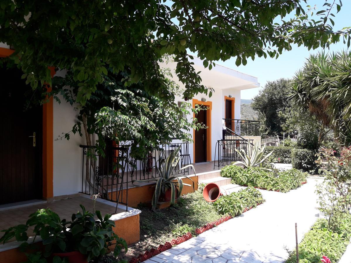 Studios Dimitris Púnda Kültér fotó